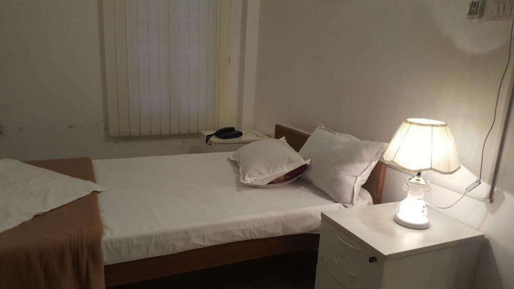 Park Banjara Guest House Хидерабад Екстериор снимка